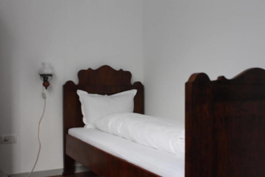 The Zen Hotel - Posticum Oradea Exterior foto
